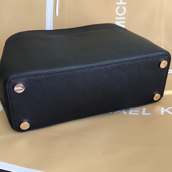 💦🌻mk Satchel 🌻crossbody/Hailee bag/black - Picture 4 of 8